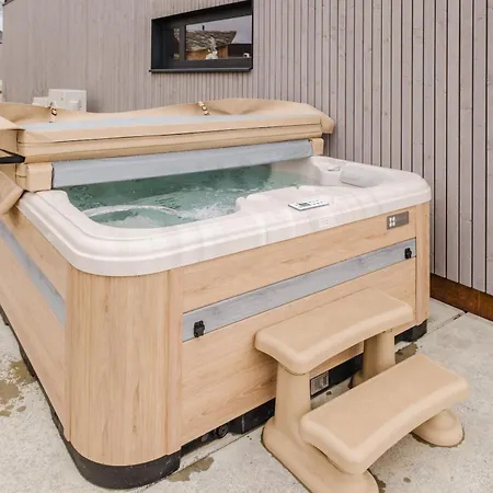Nature Village - Cosy N°22 - 8 Personnes Avec Jacuzzi 롯지