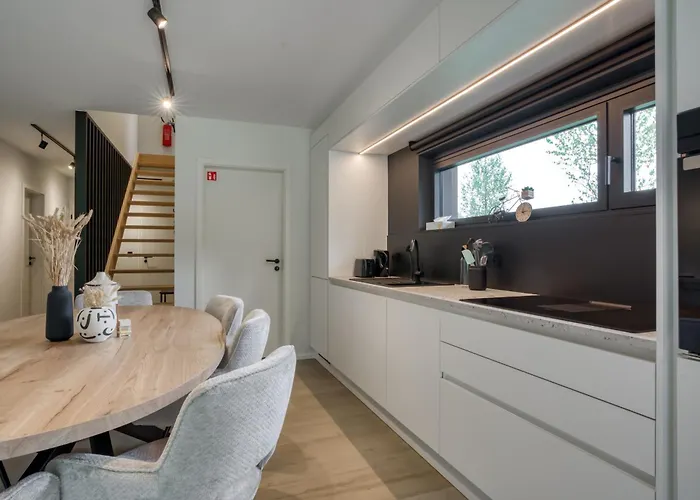 Nature Lake Village – Villa N°22 – 8 Personnes Lodge *